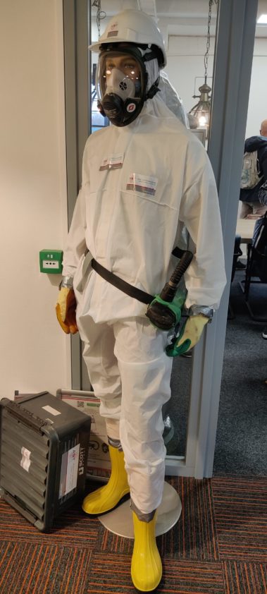 Traje EPI con amianto