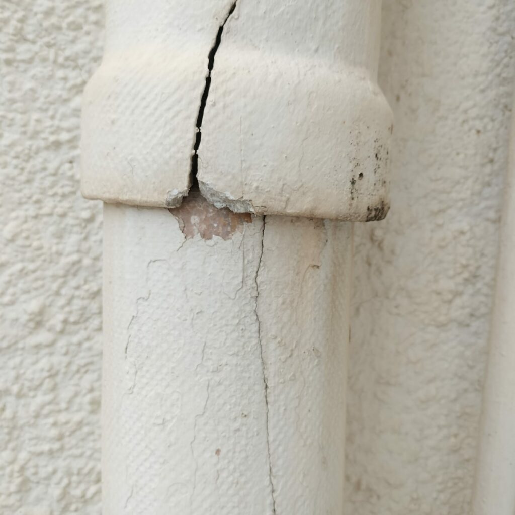 ejemplo-cerca-bajante-uralita