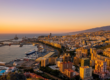 Vista Panorámica de la ciudad de Santa cruz de Tenerife, en Silas Canarias (España), al atardecer.